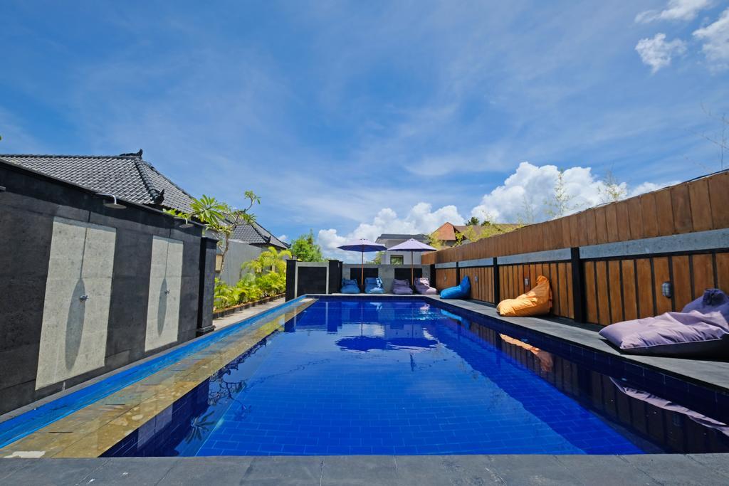 Отель The Yogasari Seminyak Экстерьер фото
