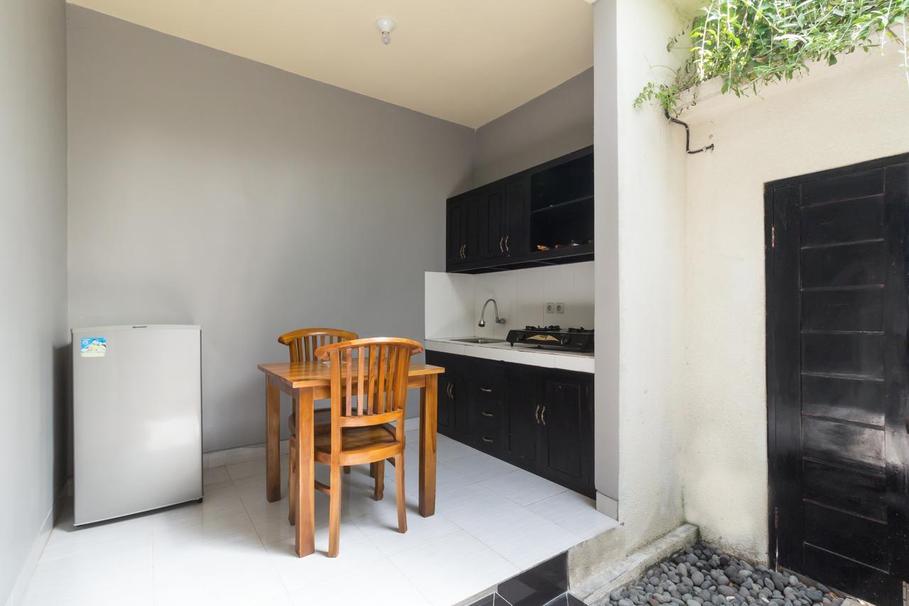 Отель The Yogasari Seminyak Экстерьер фото