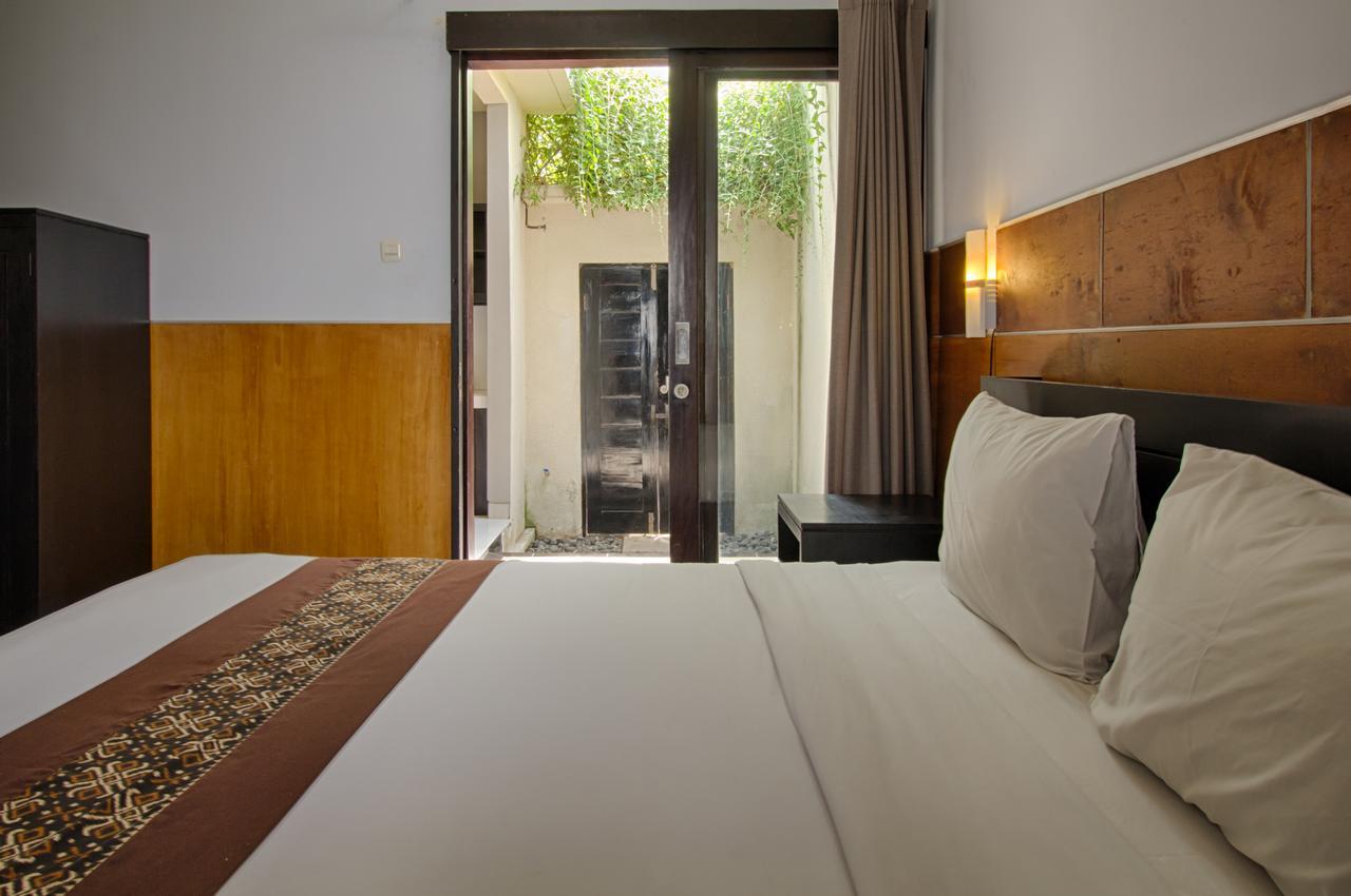 Отель The Yogasari Seminyak Экстерьер фото