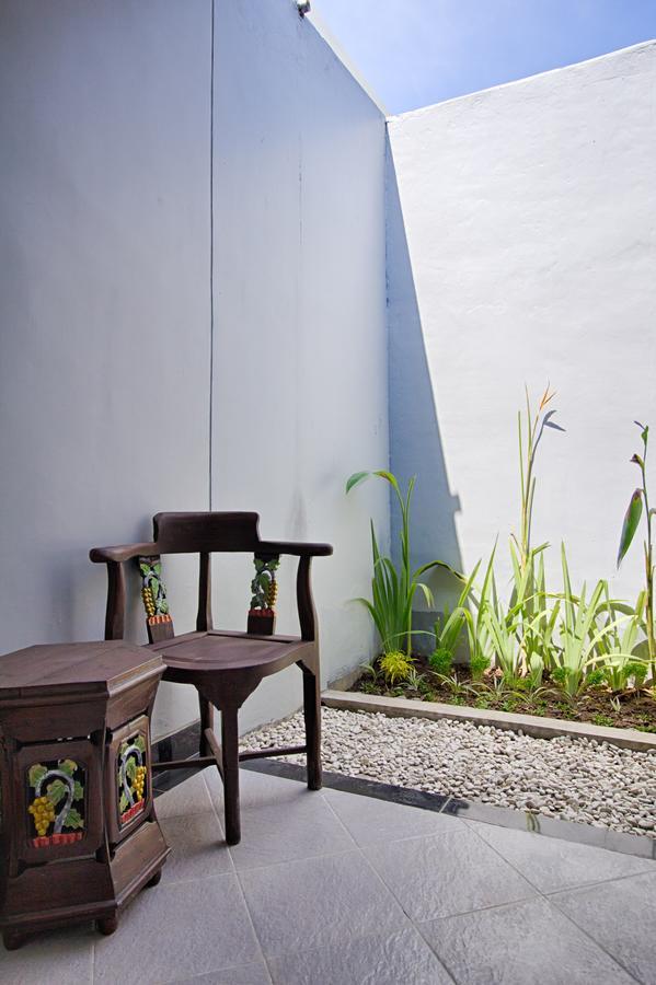 Отель The Yogasari Seminyak Экстерьер фото