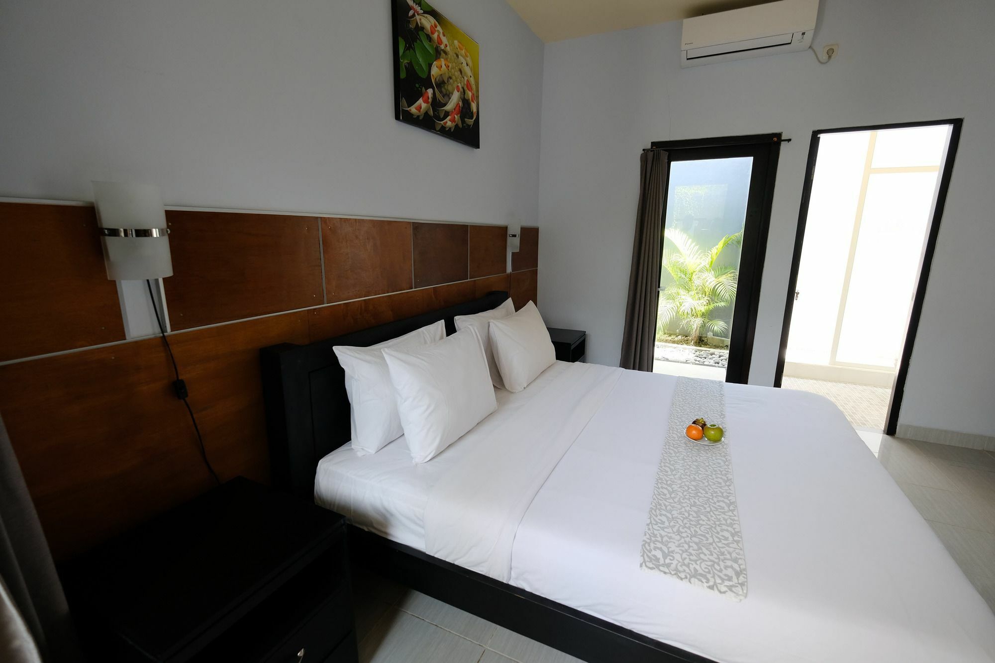 Отель The Yogasari Seminyak Экстерьер фото